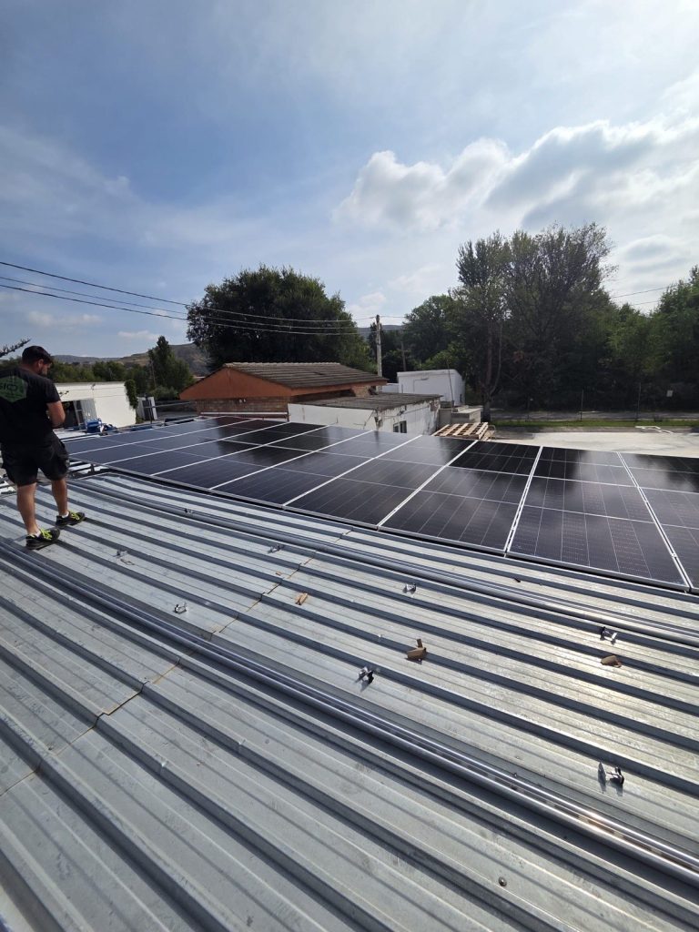 Instalación de placas solares de SICO Energía