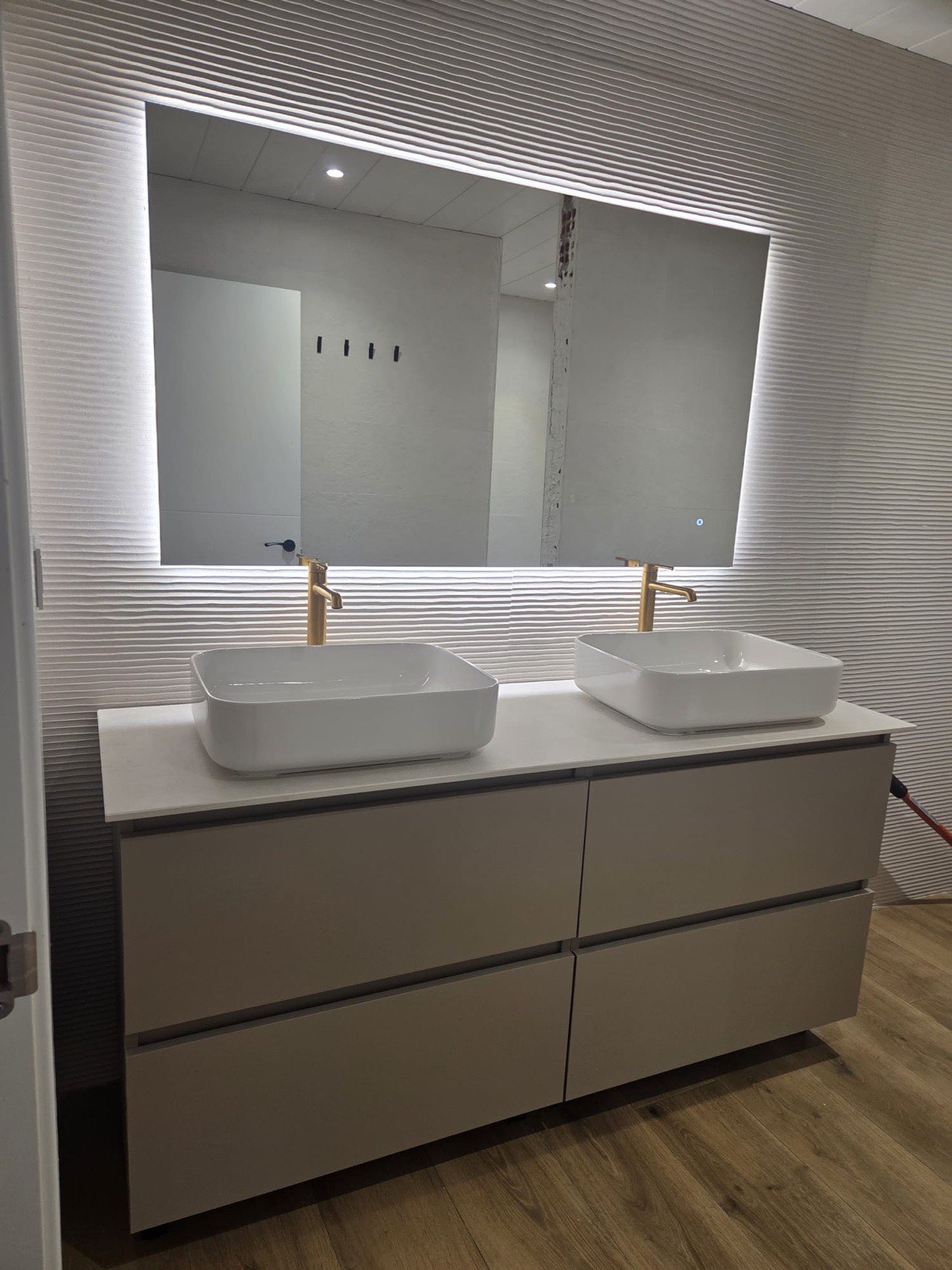 Reforma de baño de SICO Energía