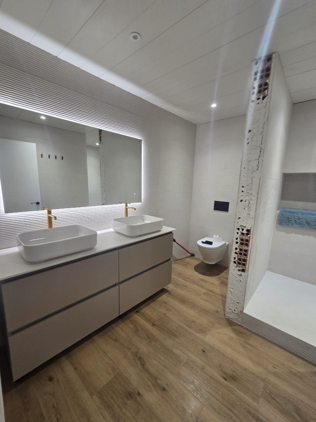 Reforma de baño de SICO Energía